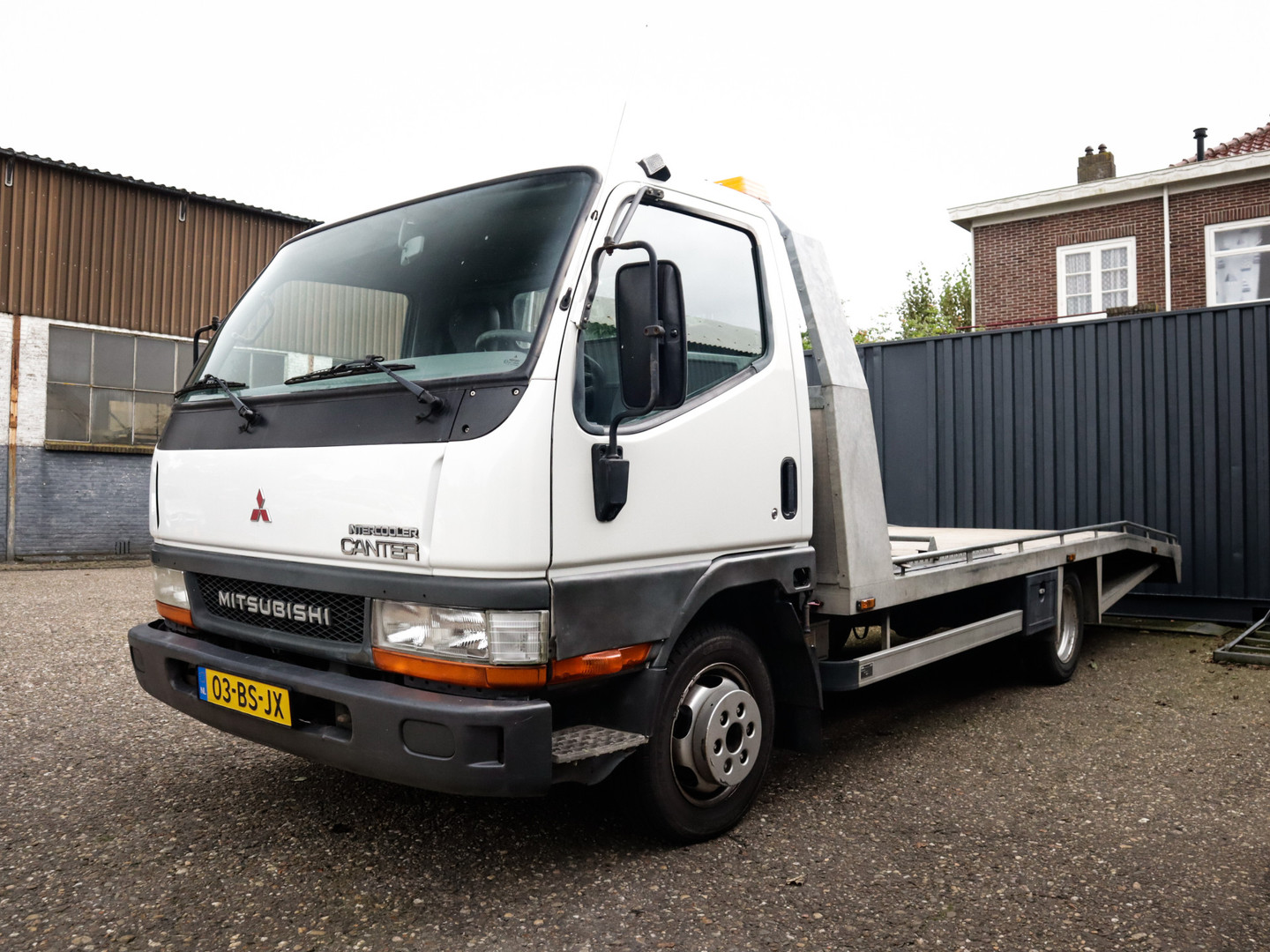 Mitsubishi Canter