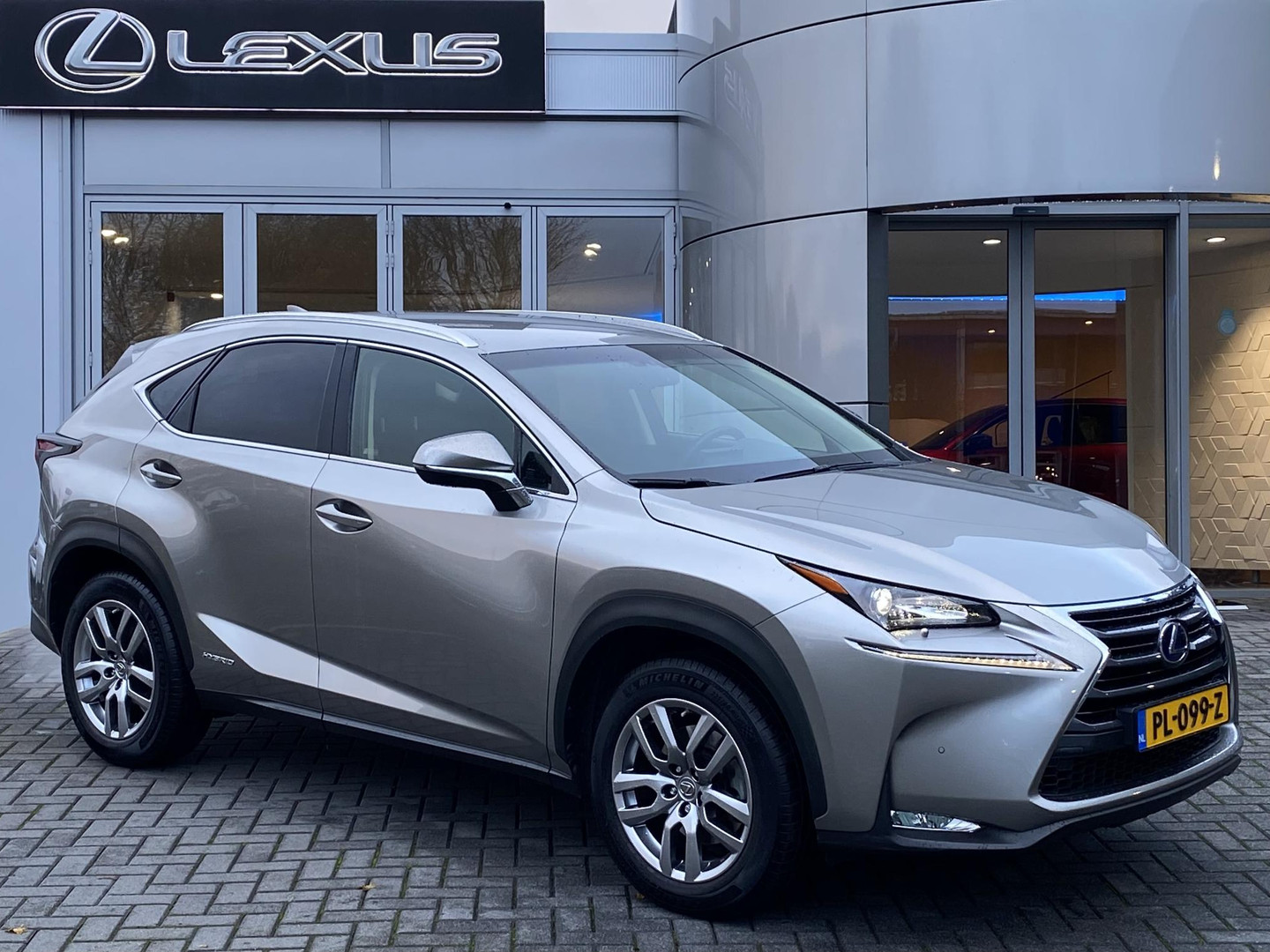 Lexus NX