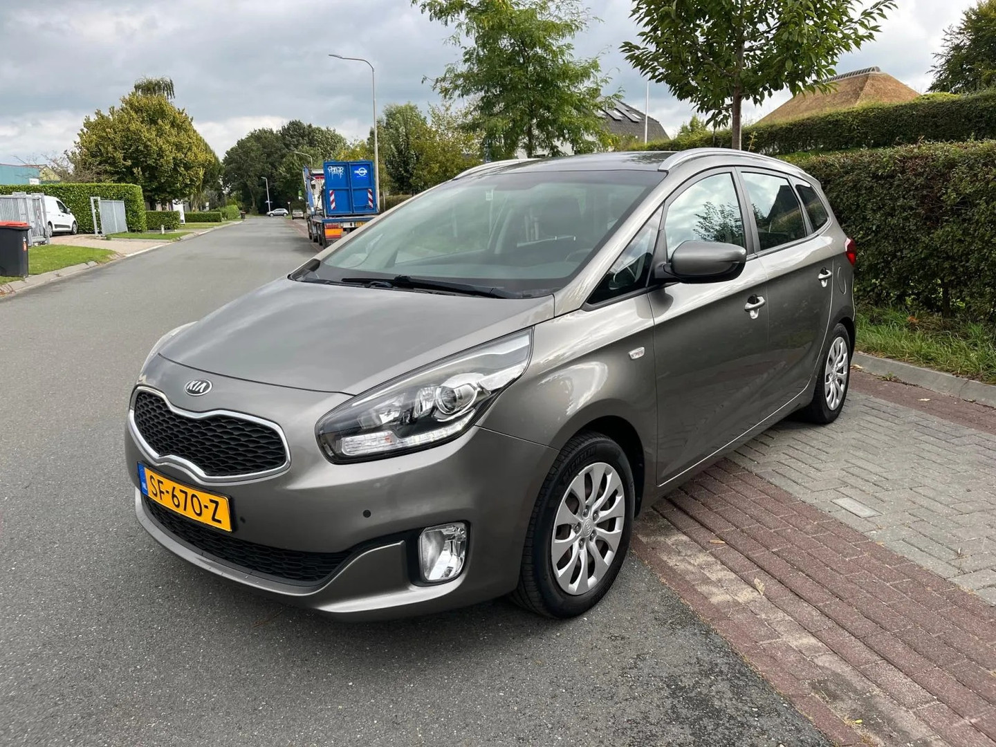 Kia Carens