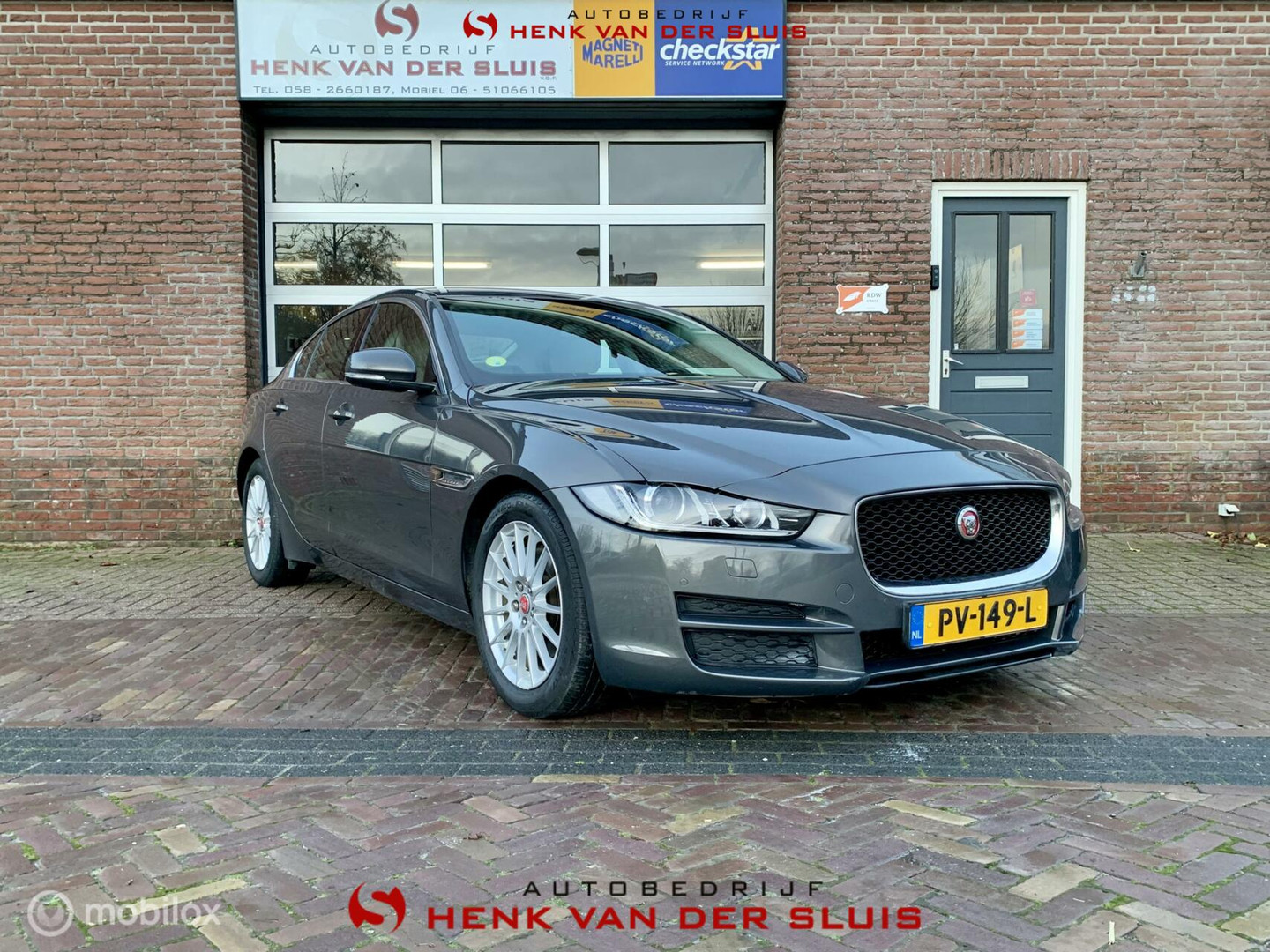 Jaguar XE