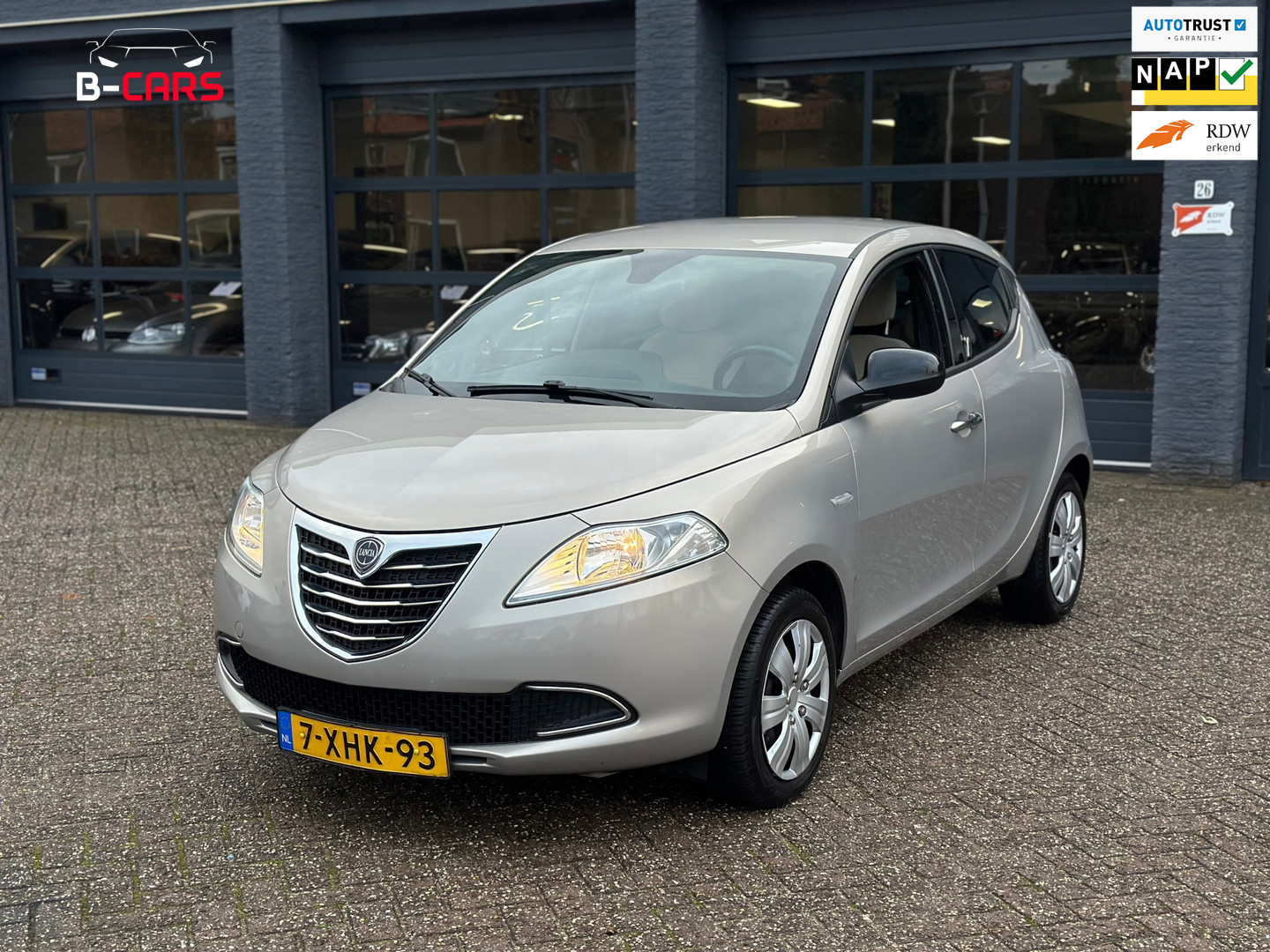 Lancia Ypsilon