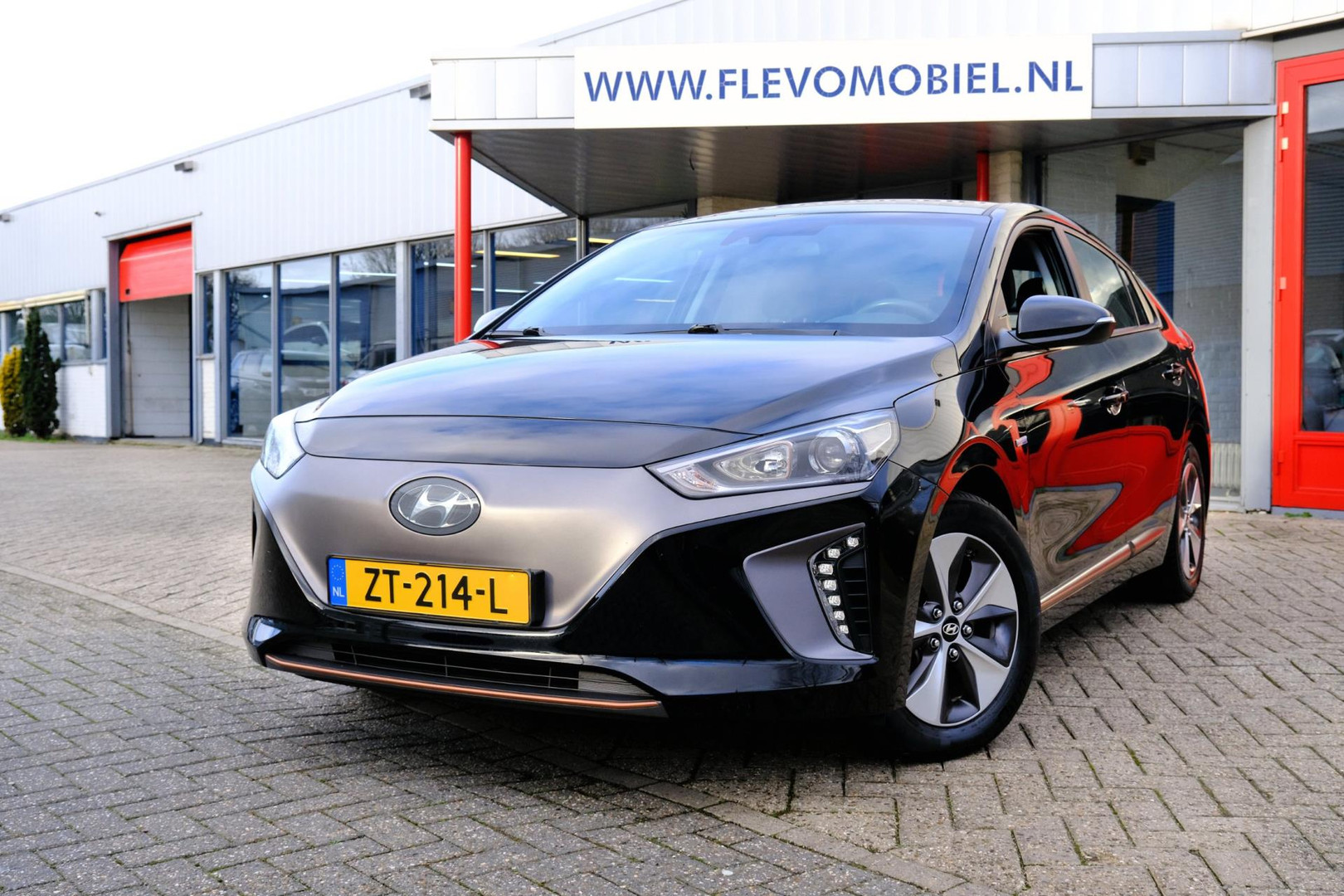 Hyundai IONIQ