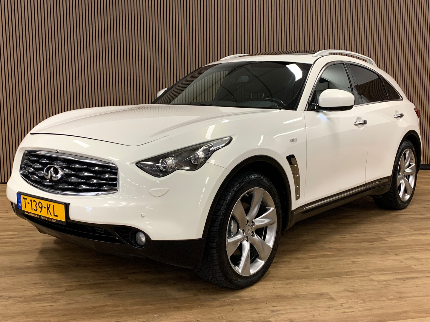 Infiniti FX